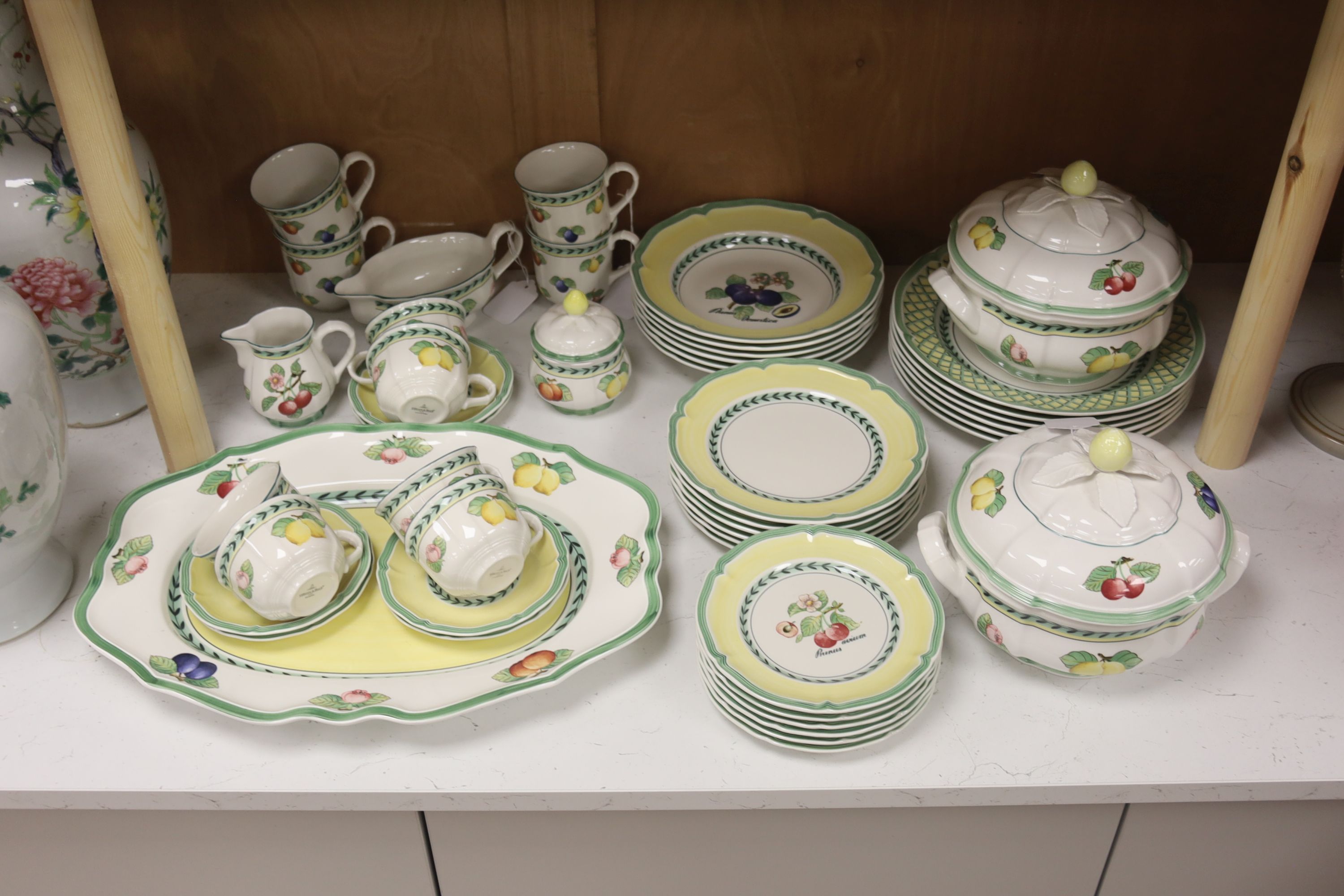 A collection of Villeroy & Boch ‘French Garden Valence’ dinner and tea wares